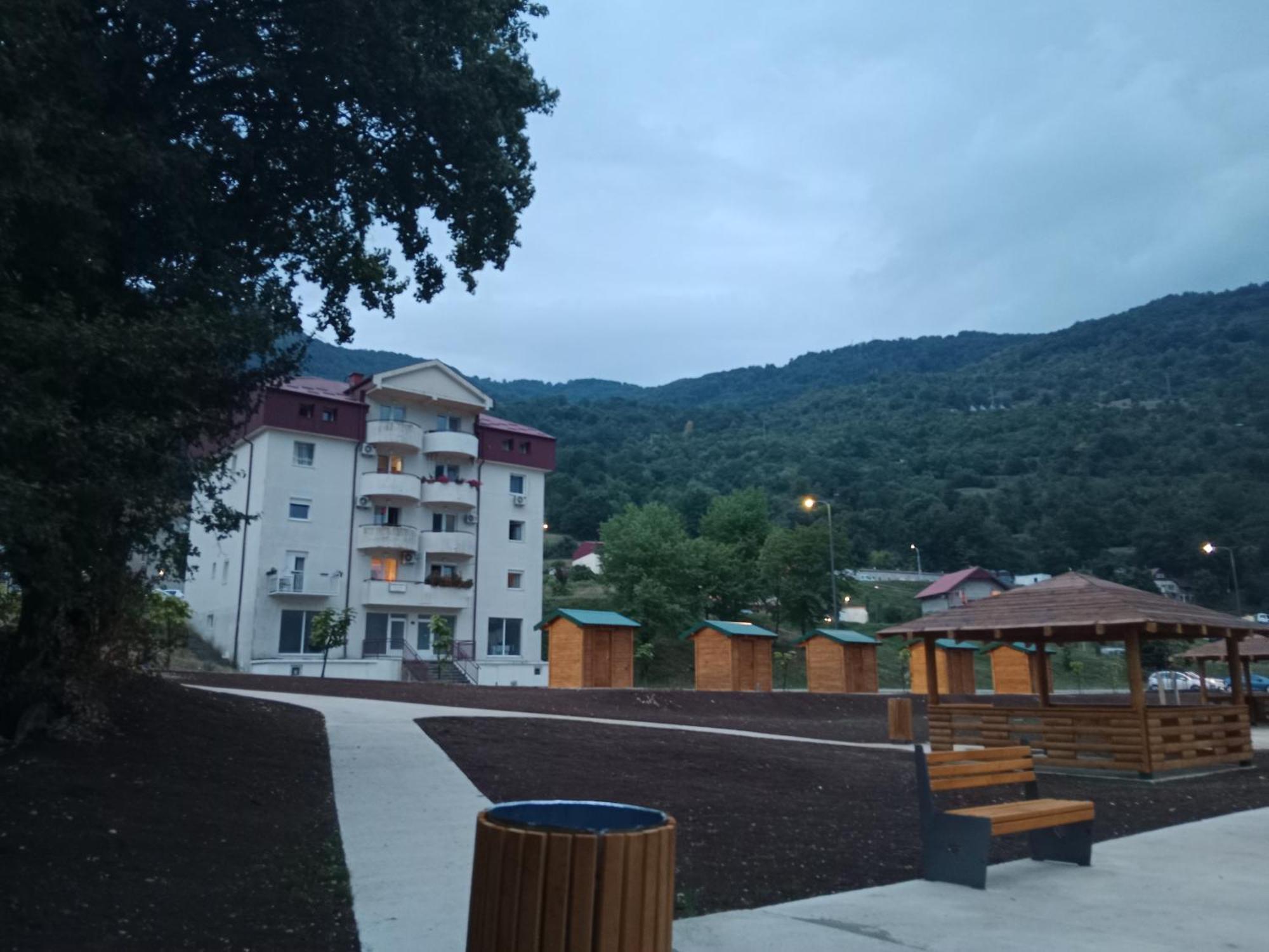 Studio Apartman D&S Плужине Экстерьер фото
